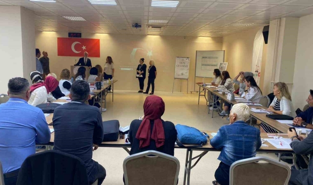 İl Sağlık Müdürlüğü 'İlkyardım Eğitici Eğitmeni Eğitimi' programını başlattı