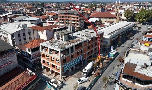 İnşaat hızla devam ediyor