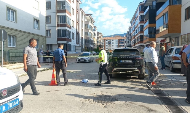 İş adamı evinin önünde silahlı saldırıya uğradı