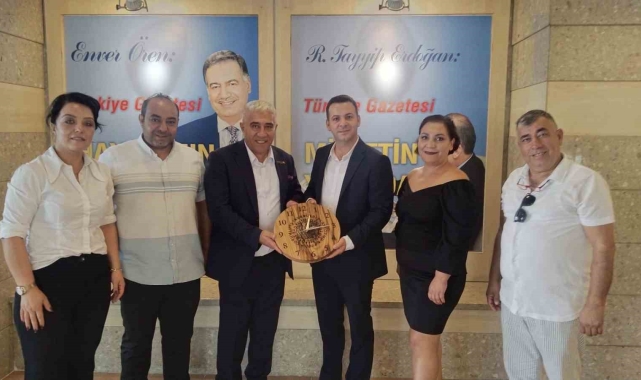 İş dünyasının sosyal medya, gazete ve dergi üzerindeki rolü konuşuldu