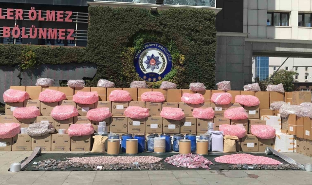 İstanbul'da 3 milyon 815 bin uyuşturucu hapın ele geçirildiği operasyonun detayları ortaya çıktı