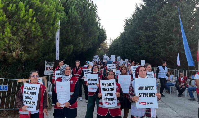 İstanbul'da, Polenez Sucuk Fabrikası'nda işten çıkarılan işçiler eylem yaptı