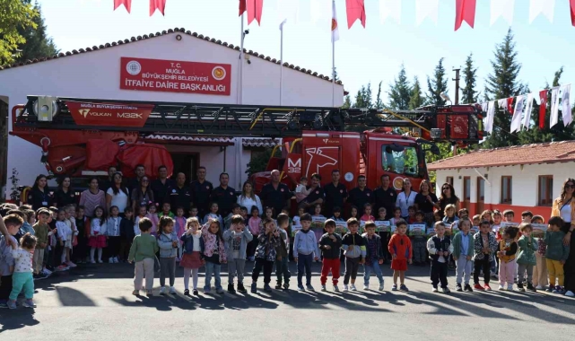 İtfaiye Haftasında miniklere itfaiye eğitimi