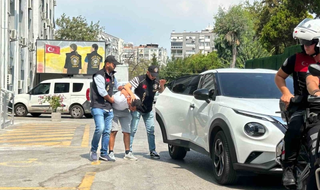 İzmir'de dehşeti yaşatan zanlı, 20 sene önce de cinayet işlemiş
