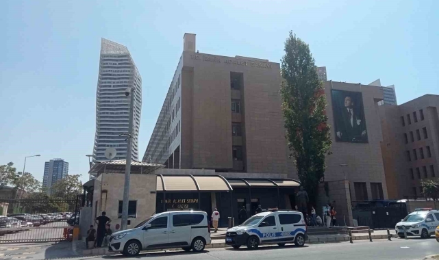 İzmir'de elektrik akımına kapılan 2 kişinin ölümüyle ilgili 42 sanık ilk kez hakim karşısında