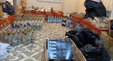 İzmir'de kaçak alkol operasyonu