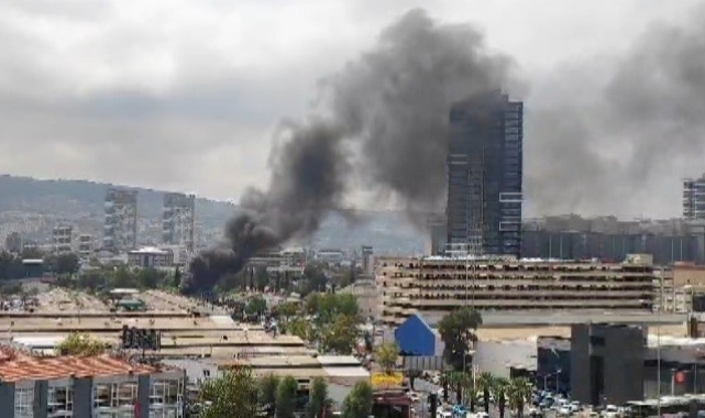 İzmir'de oto tamirci dükkanında yangın