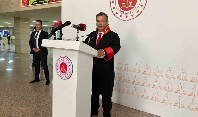 İzmir'de yeni adli yıl düzenlenen törenle başladı