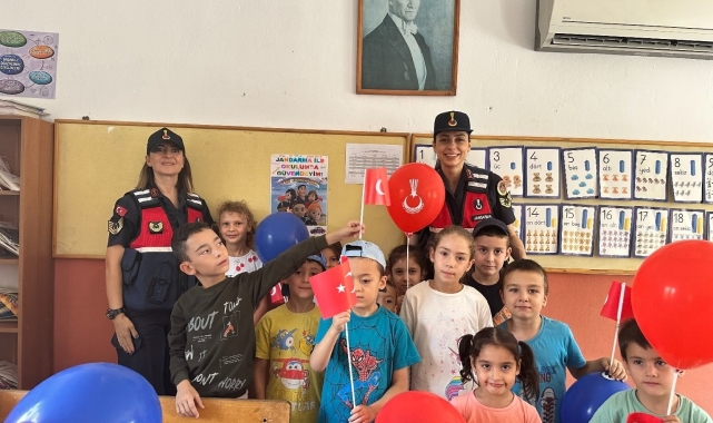Jandarma ekipleri öğrencileri bilgilendirdi