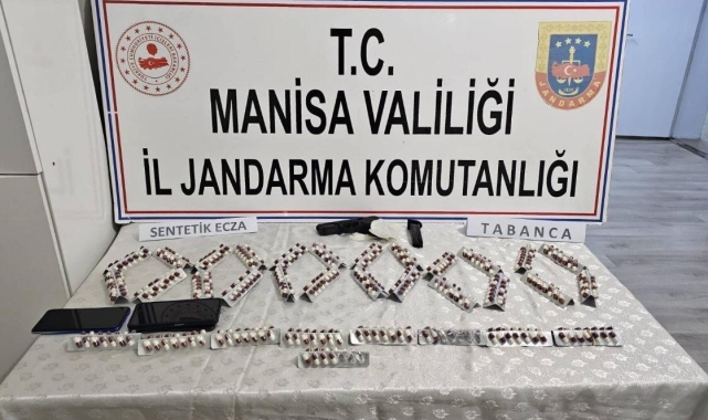 Jandarma uyuşturucu tacirlerine göz açtırmıyor