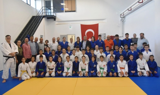 Judo Federasyonu Başkanı Huysuz, Yunusemre'de judocularla buluştu