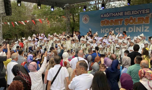 Kağıthane Belediyesi'nin düzenlediği sünnet şöleninde bin çocuk sünnet oldu