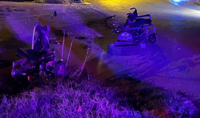 Kahramanmaraş'ta kamyonet engelli araçlarına çarptı: 1 ölü, 2 yaralı