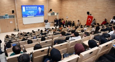 Kamu Başdenetçisi Malkoç, Bolu'da hukuk fakültesinin açılış dersini verdi