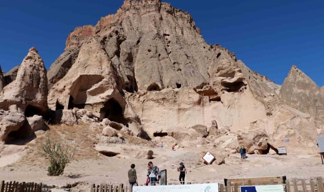 Kapadokya'nın giriş kapısı Selime Katedrali ziyaretçilerini ağırlıyor
