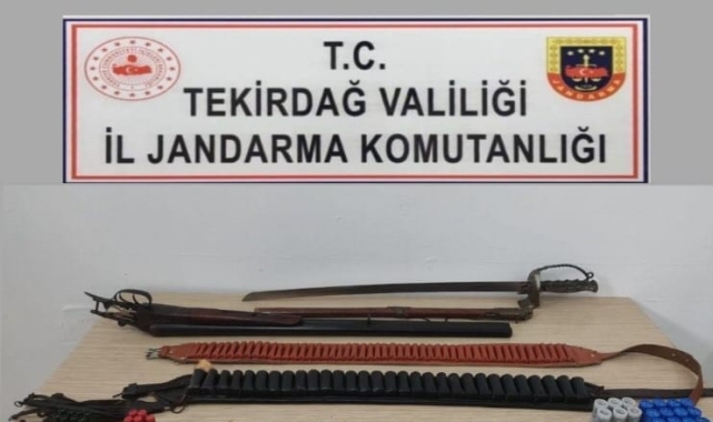 Kapaklı, Saray ve Marmaraereğlisi'nde operasyonlar: Tarihi eser, silah ve tütün ele geçirildi