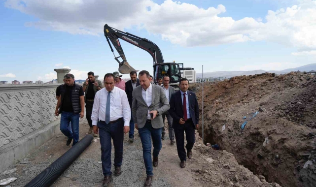 Kars'ta belediyenin altyapı çalışmaları devam ediyor