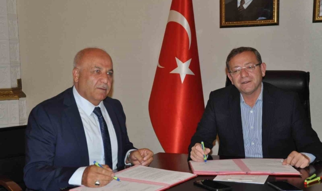 Kars&#039;ta &quot;Meyve ağaçlandırma işbirliği&quot; protokolü imzalandı