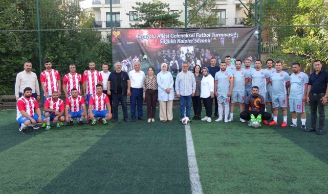 Kartal'da doktorlar ve hastane personeli, kalp sağlığı için sahaya çıktı