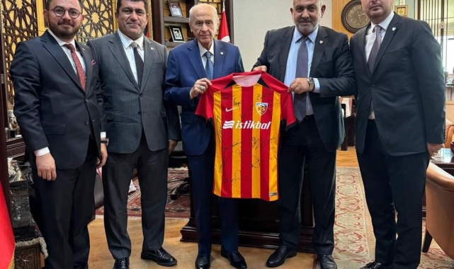 Kayserispor yönetiminden Bahçeli'ye ziyaret