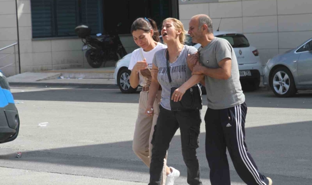 Kazada ölen hemşire kızının cenazesini alan anne yürekleri dağladı: "Yükümü aldım gidiyorum"