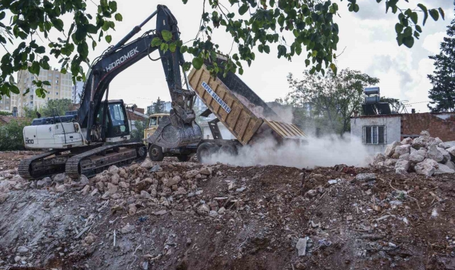 Kepez Belediyesi, Ay Deresi ıslah çalışmasıyla sel baskınlarına 'dur' diyecek