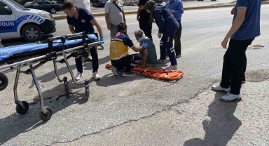 Konya'da kamyonet yayaya çarptı