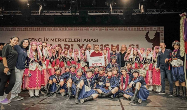 Köşk Gençlik Merkezi, Halkoyunları Türkiye Finali'nde ikinci oldu