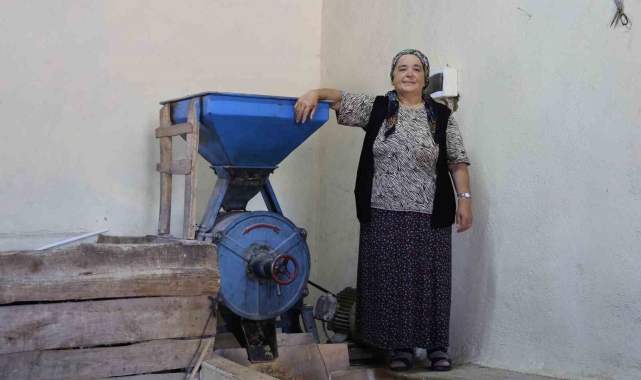 Kötü söylemlere kulak asmadı, ilçenin tek kadın değirmencisi oldu