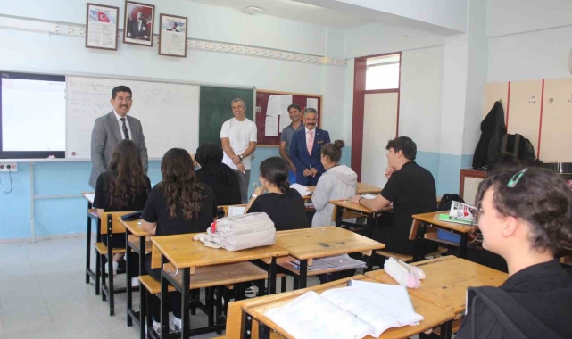 Köyceğiz'de öğrencilerle kariyer hedefleri konuşuldu