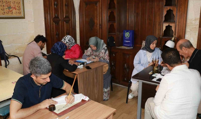 Kültür ve sanat evi ile kursiyerler yeteneklerini keşfediyor