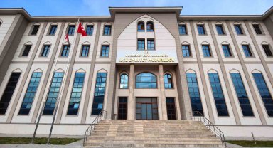 Kuşadası'nda aranan iki şahıs yakalandı