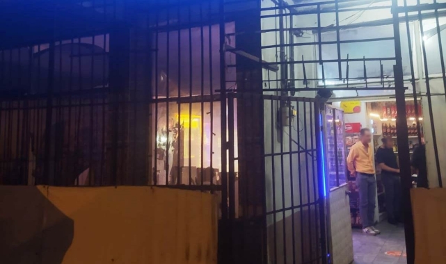 Kütahya'da tekel bayiinde alkol ve sigara içen 7 kişi hakkında işlem yapıldı