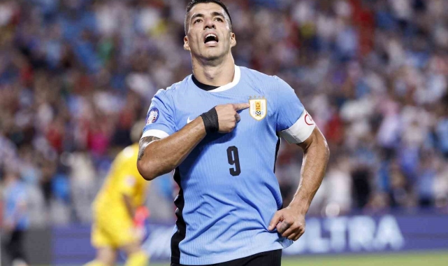 Luis Suarez, milli takımdan emekli oldu