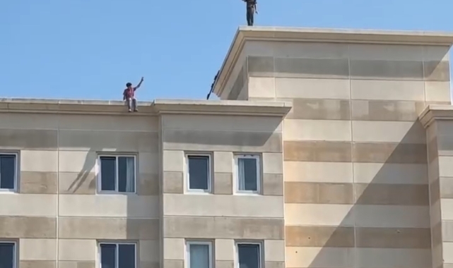 Maltepe'de metrelerce yüksekte tehlikeli eğlence