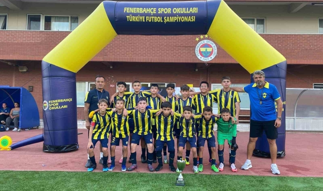 Manavgat Fenerbahçe Futbol Okulları, 12 yaş kategorisinde Türkiye 3.sü oldu