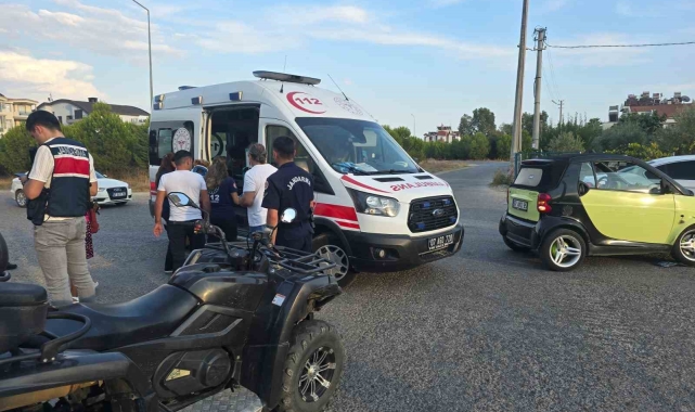 Manavgat'ta ATV ile otomobil çarpıştı: 1 yaralı