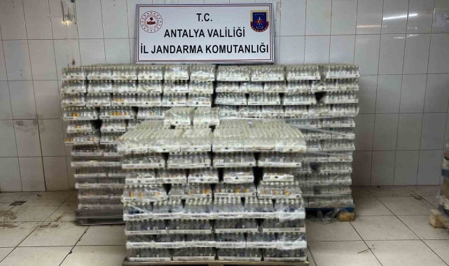 Manavgat'ta kaçak içki operasyonu: Bin 70 litre ele geçirildi