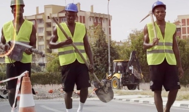 Manisa FK'dan videolu gönderme