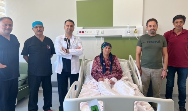 Manisa'da ilk kez 'kapalı böbrek taşı ameliyatı' yapıldı
