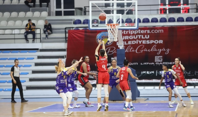 Manisa'nın tek kadın basketbol takımı sezona Edirne'de başlayacak