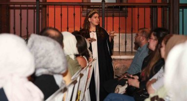 Masallar bu kez büyükler için anlatıldı