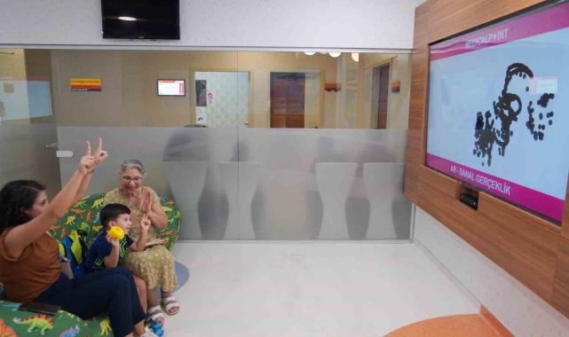 Medical Point'te çocuklar hem eğleniyor hem öğreniyor hem de tedavi oluyor