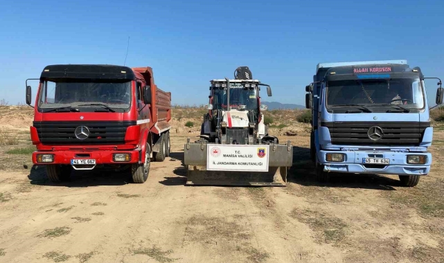 Mera arazisinden izinsiz toprak alımına suçüstü