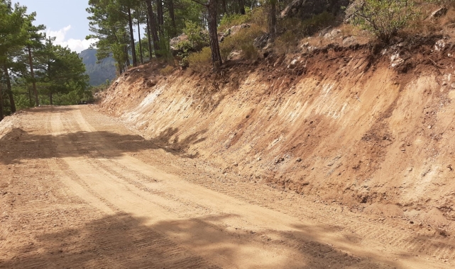 Mersin'de orman yolları yapım çalışmaları sürüyor