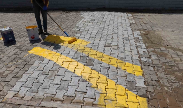 Nazilli'de okul bölgelerine hız kesici kasisler yapıldı