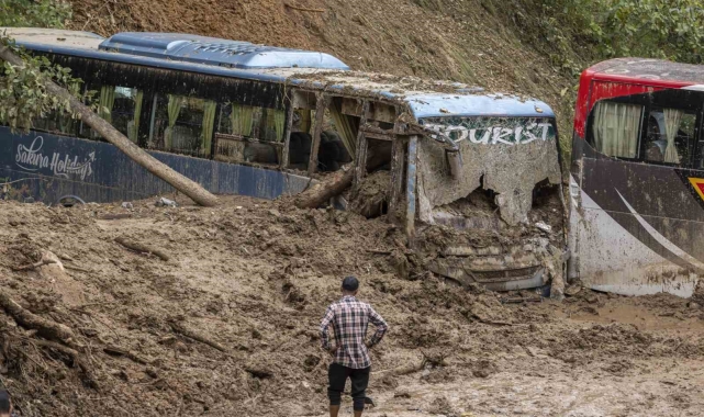Nepal'de sel ve toprak kaymasında can kaybı 193'e yükseldi