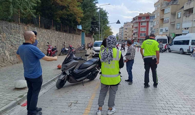 Okul önleri ve çevrelerinde trafik denetimi yapıldı