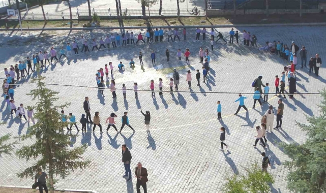 Önce sabah sporu sonra ders