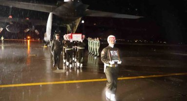 Pençe-Kilit şehidinin naaşı son kez baba evine getirildi